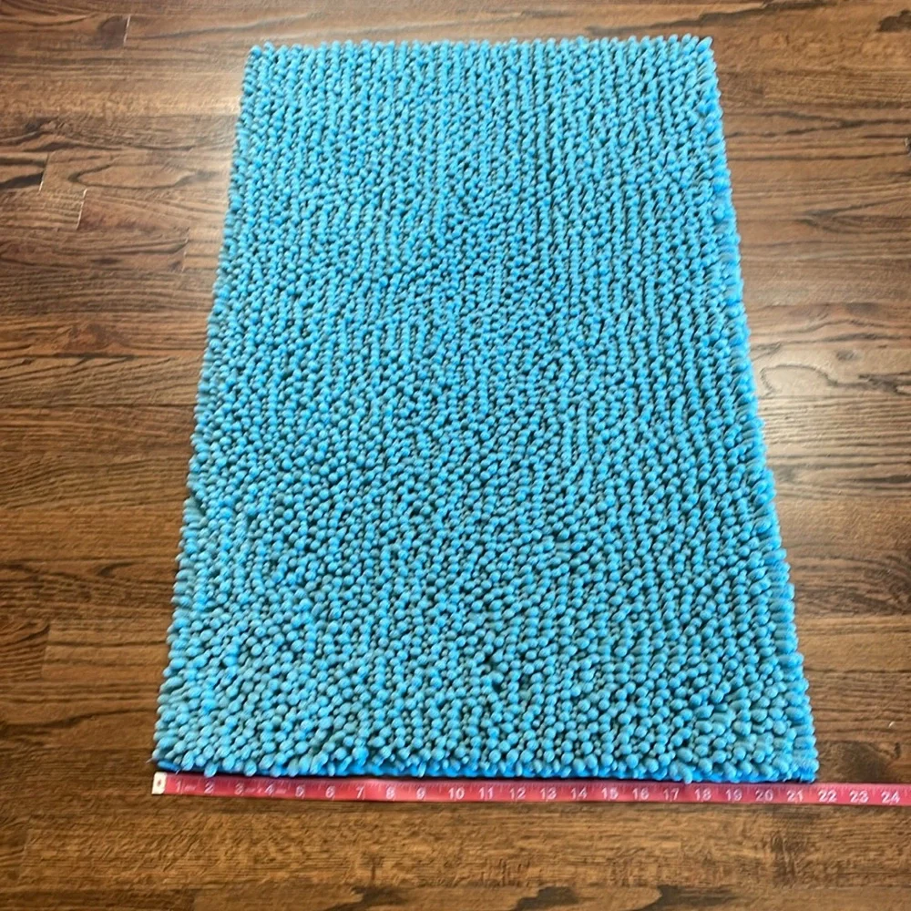 NWT! Aqua Noodle Bath Rug/Mat!
